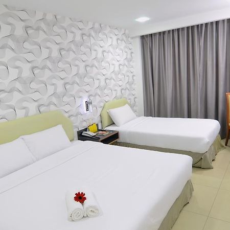 Hotel Avenue Kuantan Habitación foto